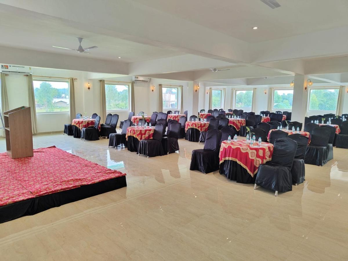 Vedikant Resorts The Mallard, Corbett Nainital Exterior photo