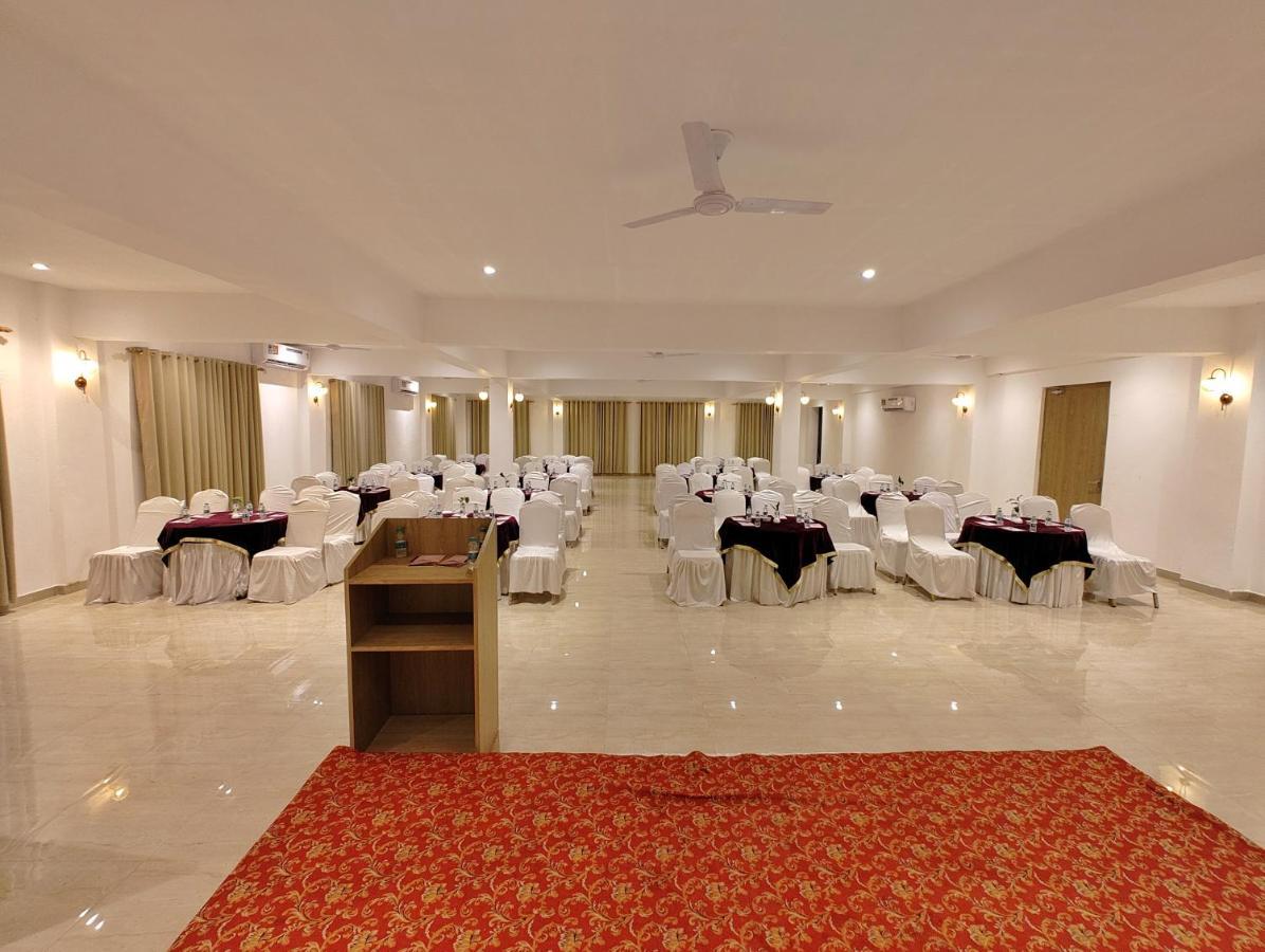 Vedikant Resorts The Mallard, Corbett Nainital Exterior photo